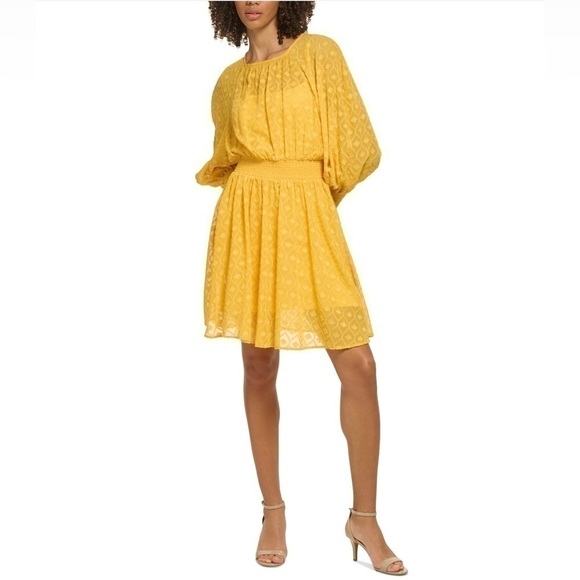 Tommy Hilfiger Women’s Petite Textured Chiffon Blouson Dress Size 12P Yellow - Picture 1 of 13